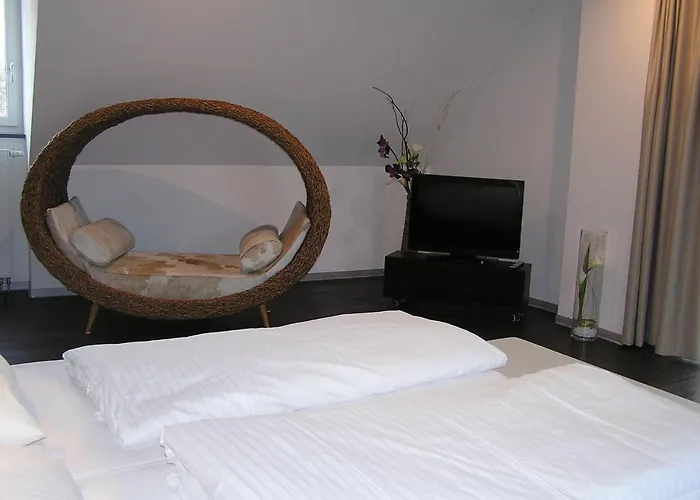 Zur Promenade מלון 3*