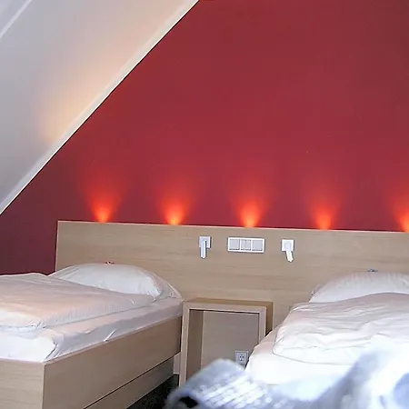 Zur Promenade Ξενοδοχείο 3*